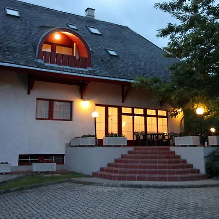 Galagonya I. Ii. * Balatongyorok