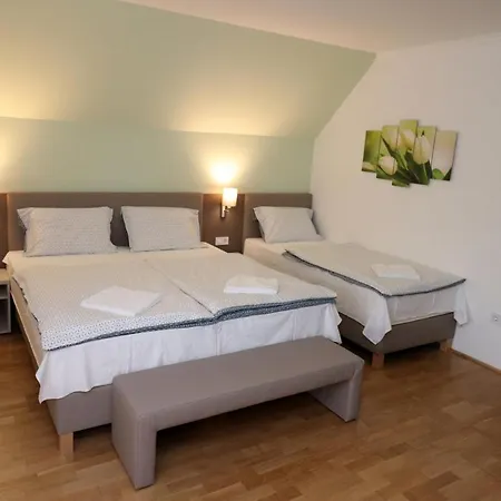 Galagonya I. Ii. Guest house Balatongyorok